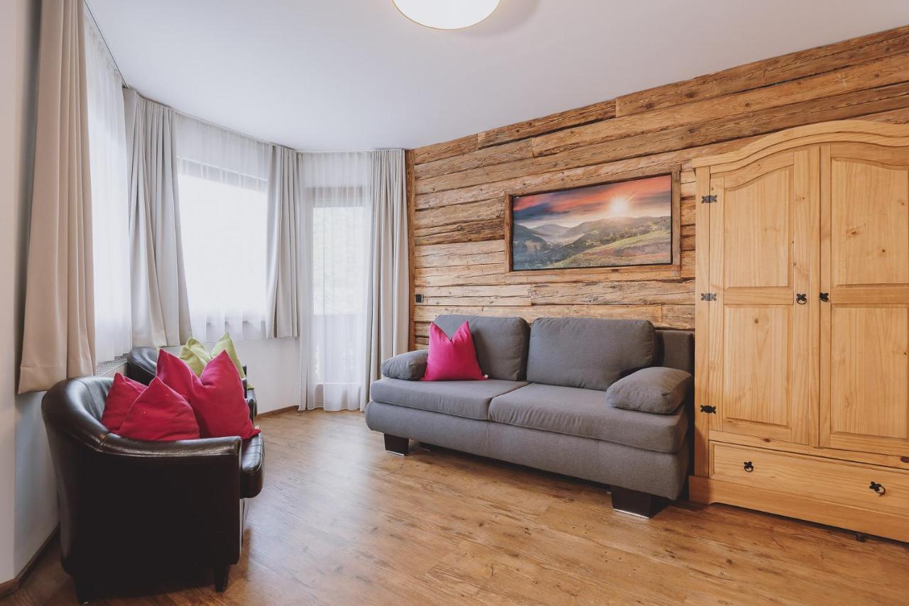 Chalet Badia By We Rent, Summercard Included 젤암제 외부 사진